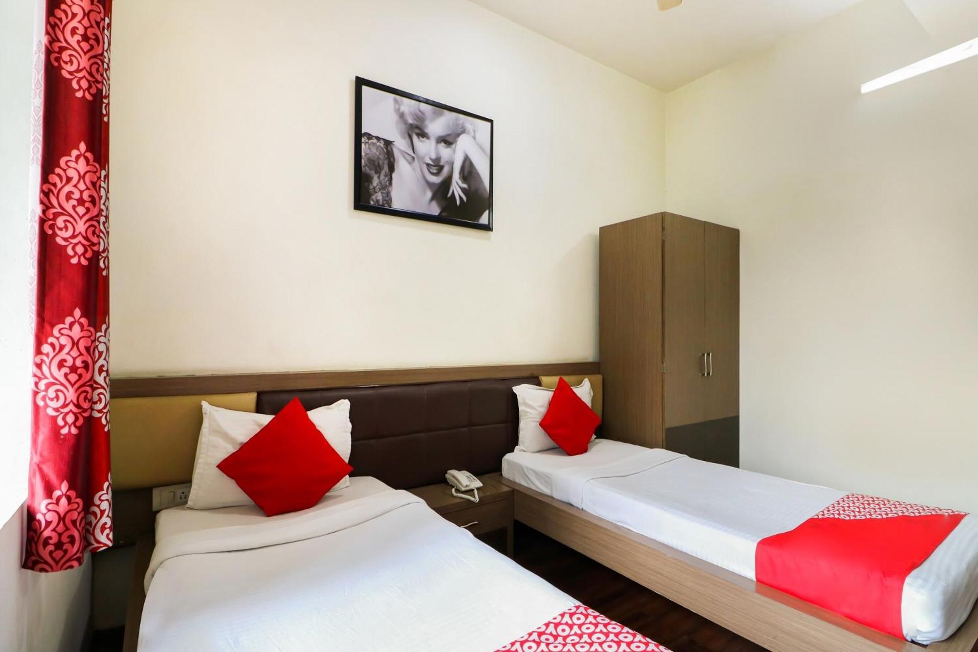Oyo Flagship 1805 Hotel Star Delight Panchuria المظهر الخارجي الصورة